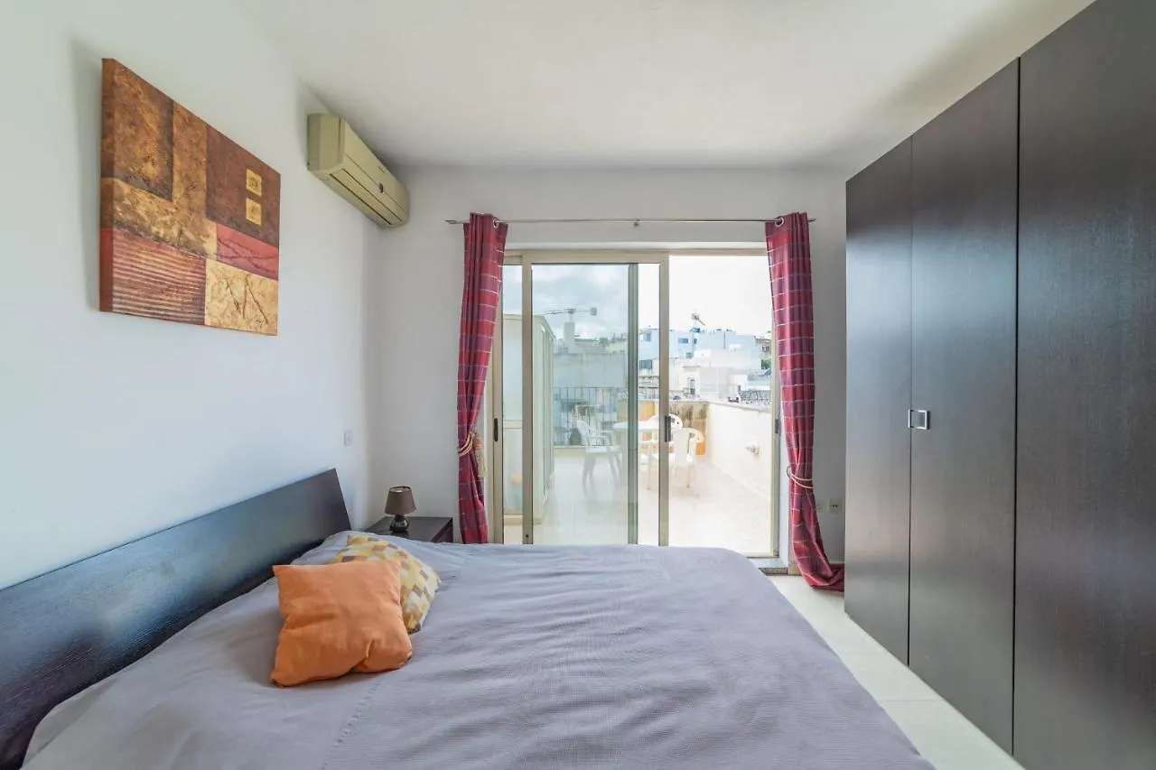 Amazing Views Of Spinola Bay In Heart Of Stjulians-Hosted By Sweetstay Saint Julian's